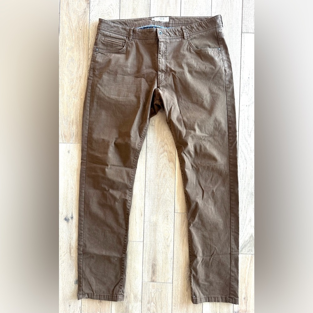 Men’s Ballin Crescent Relaxed Fit Jeans
color: 214 Tobacco 40 waist x 34 inseam